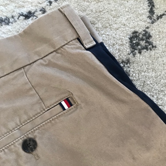 Tommy Hilfiger Side Stripe Chino NWOT - Picture 4 of 6